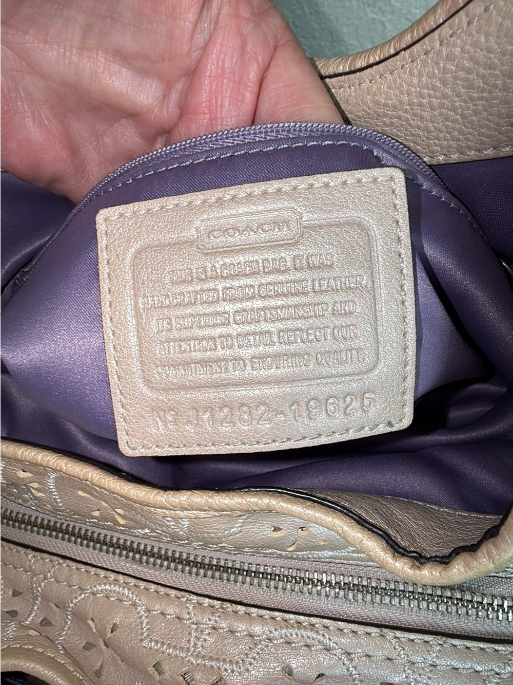 Vintage 2012 COACH Madison laser cut perforated Maggie tote shoulder bag - Picture 11 of 15